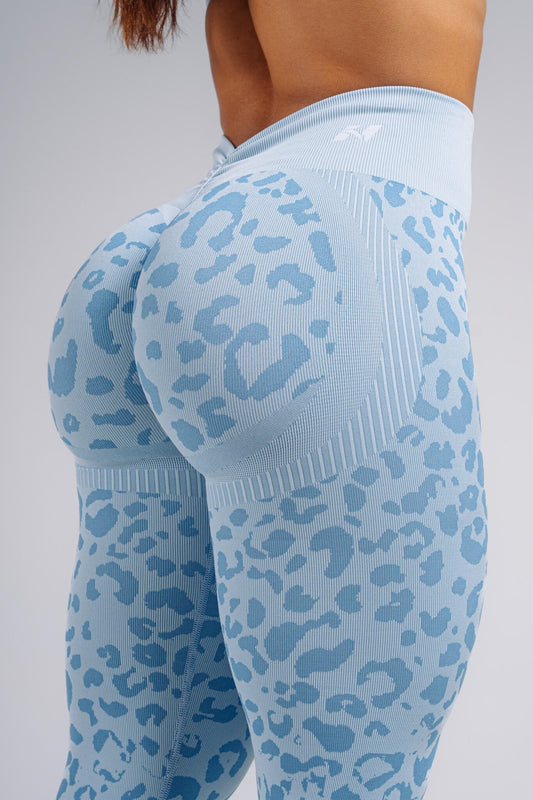 NEBBIA Leopard Primal Formuojančios Push Up Tamprės, melsvos