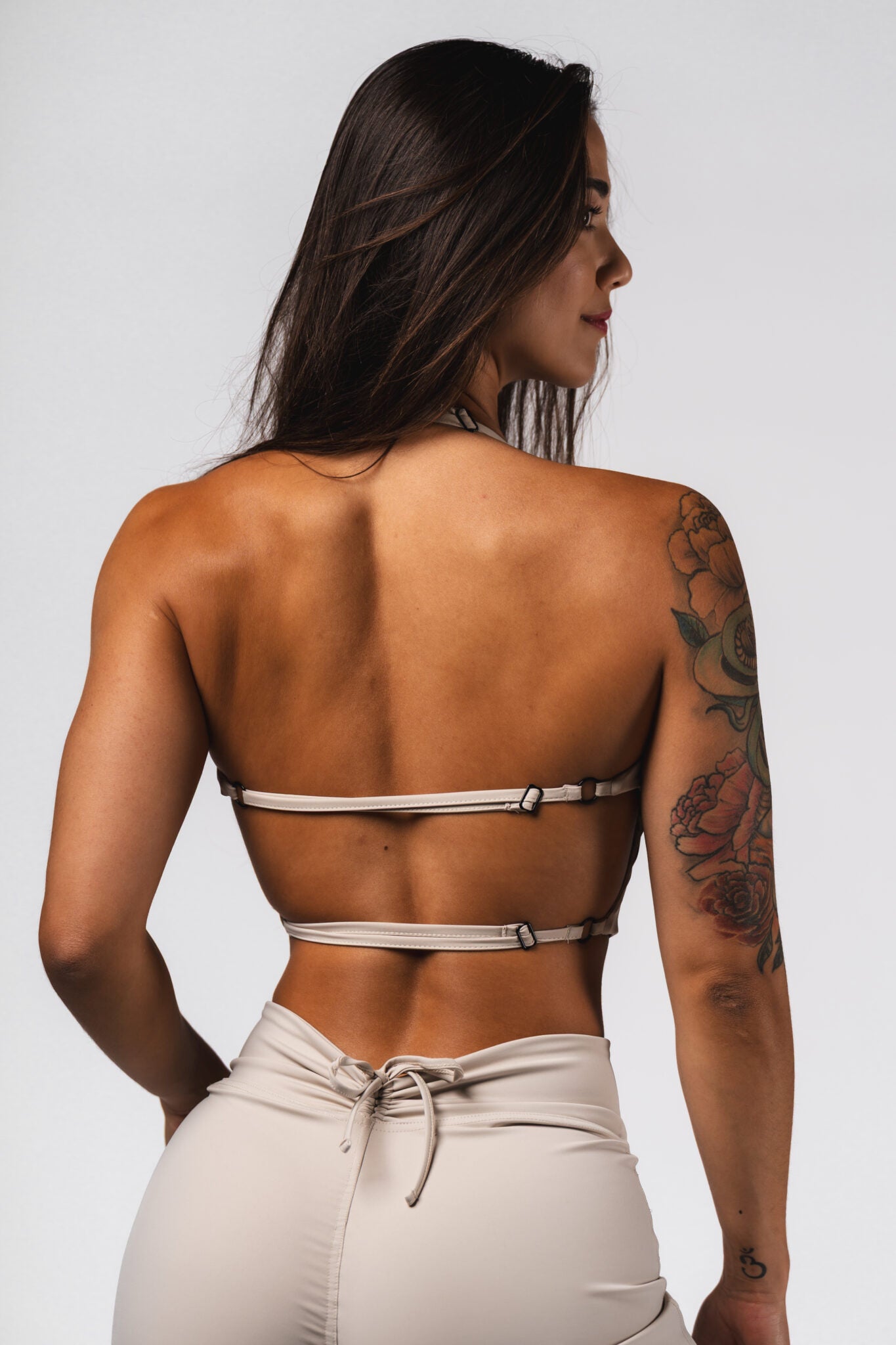 NEBBIA Deni x NEBBIA Crop top palaidinė, Smėlio