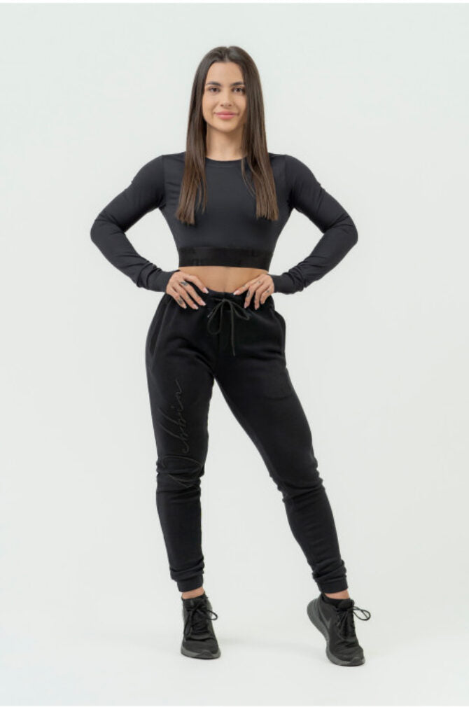 NEBBIA INTENSE Perform Black Crop Top Palaidinė