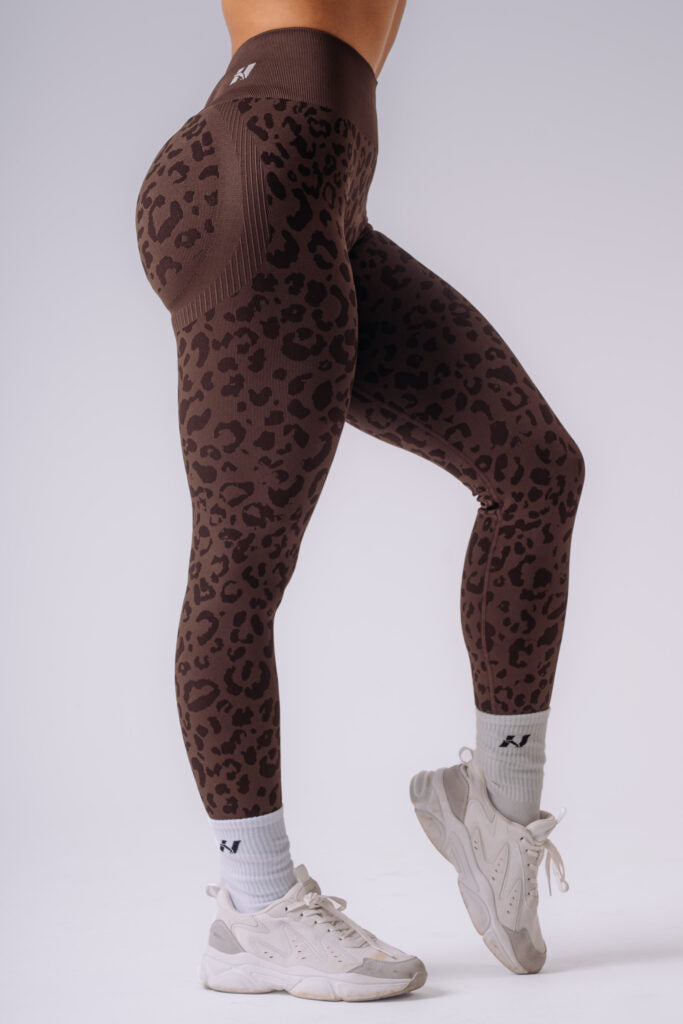 NEBBIA Leopard Primal Formuojančios Push Up Tamprės, Tamsiai rudos