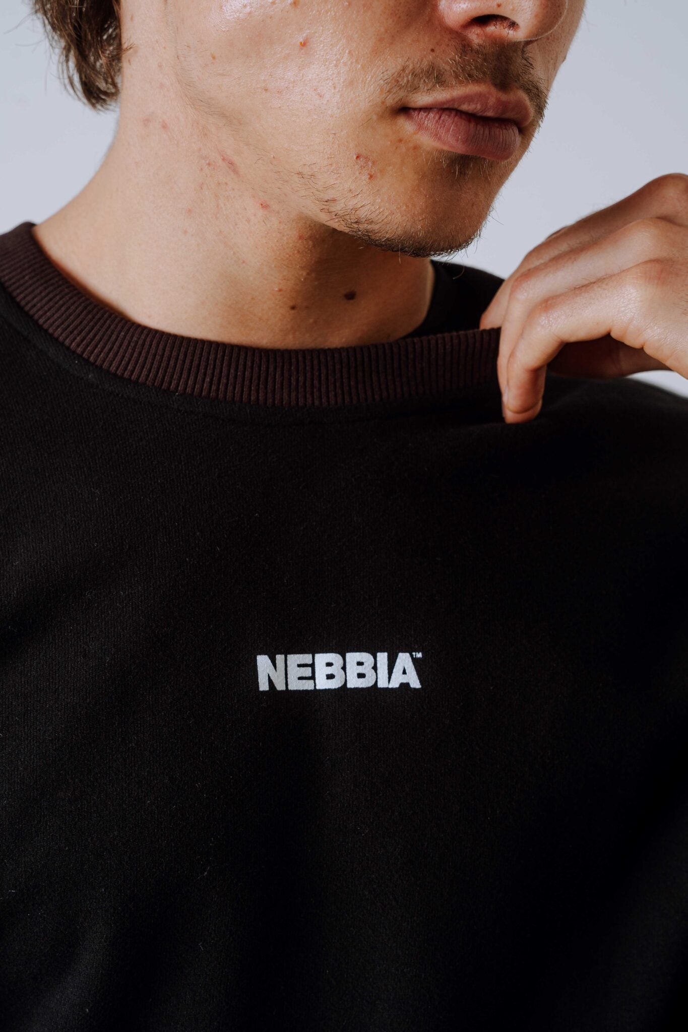 NEBBIA Power Relaxed vyriškas džemperis, tamsiai rudas camo