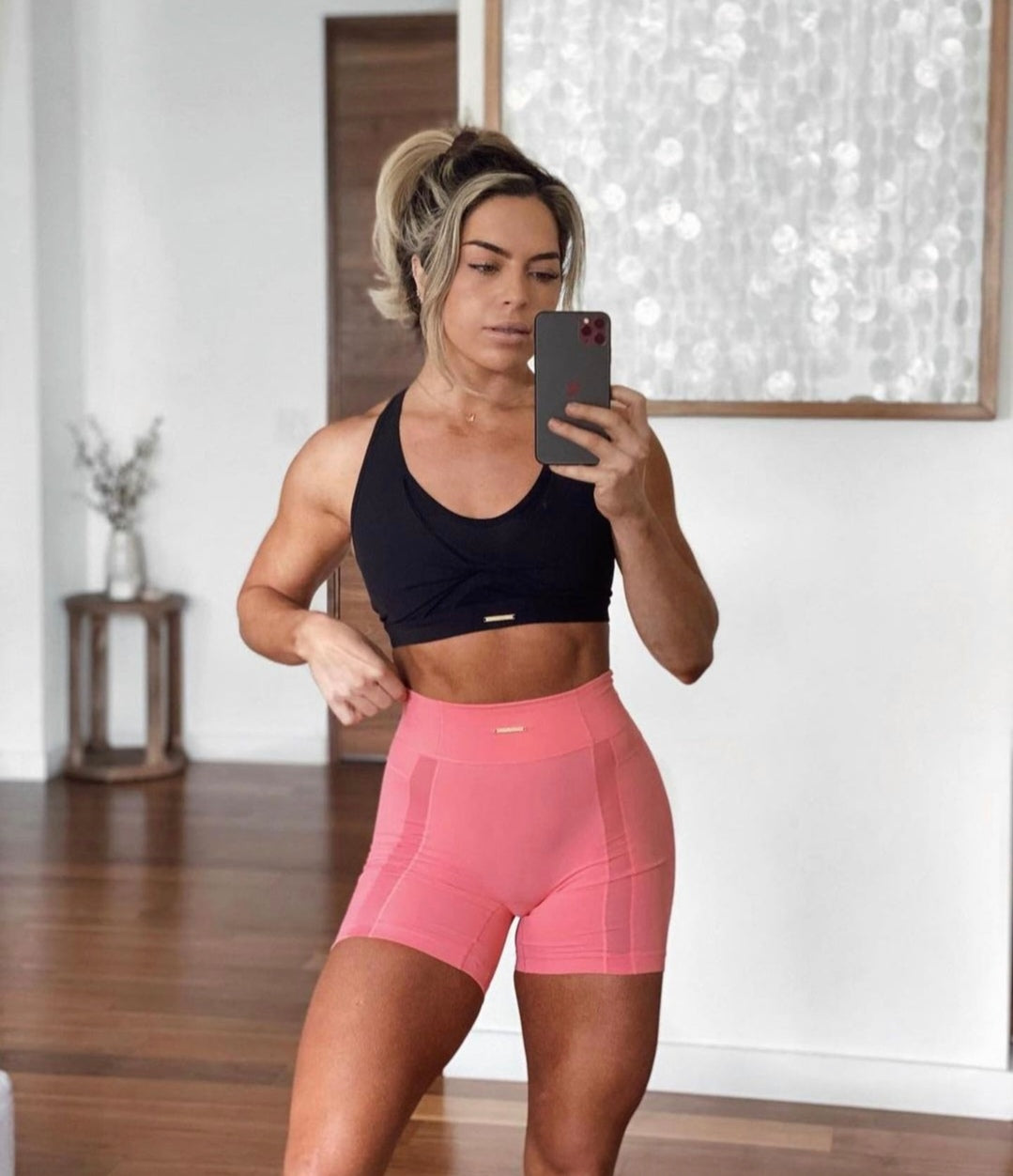 Gymshark Whitney Simmons Rider Šortai Rožiniai