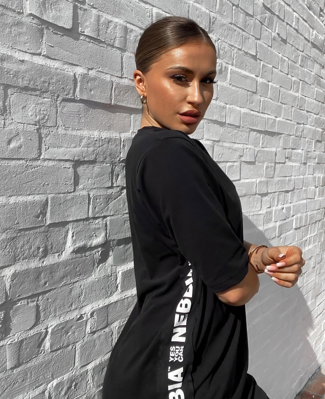 NEBBIA Oversize Club Black Suknelė
