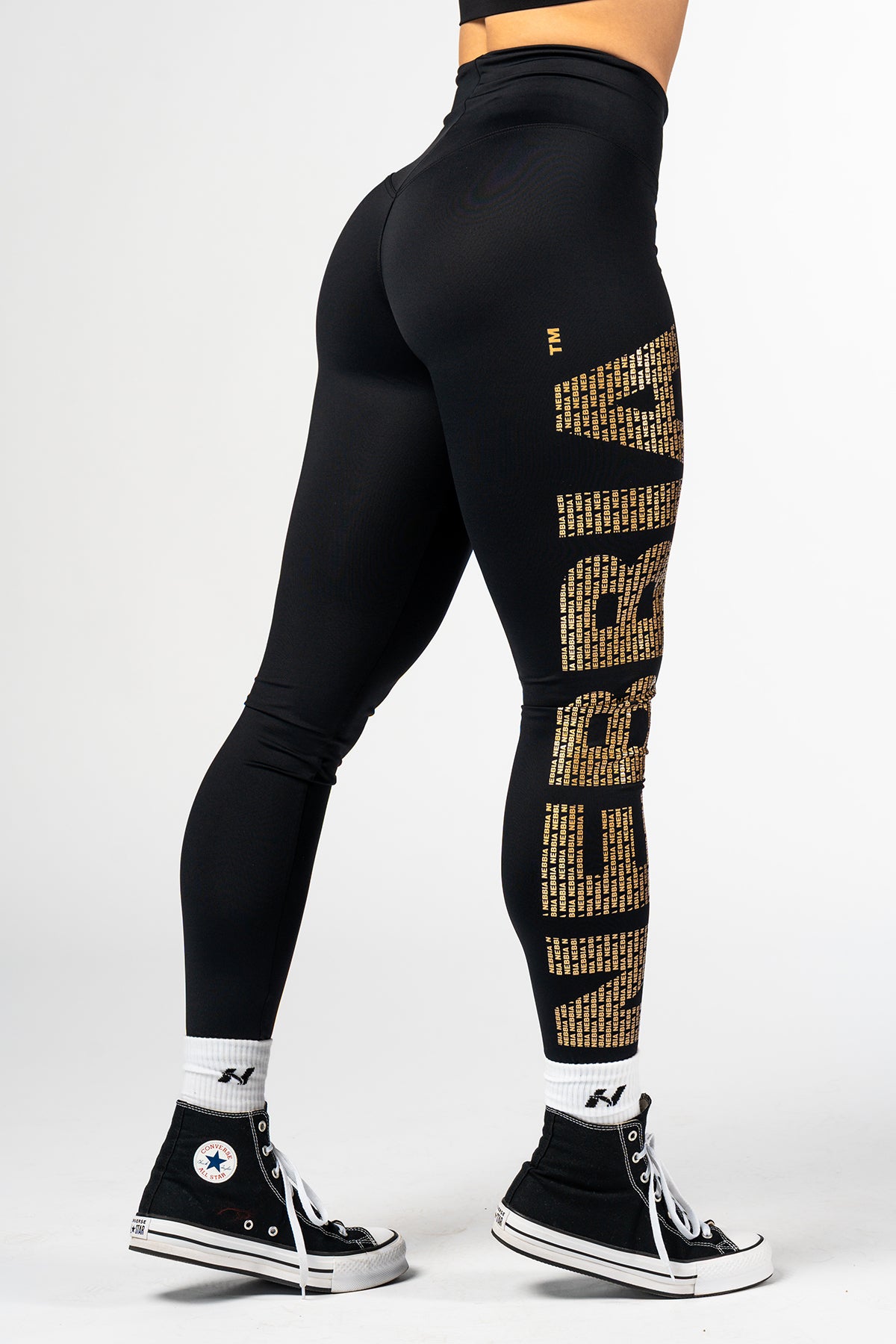 NEBBIA Gold Print Tamprės, Juodos