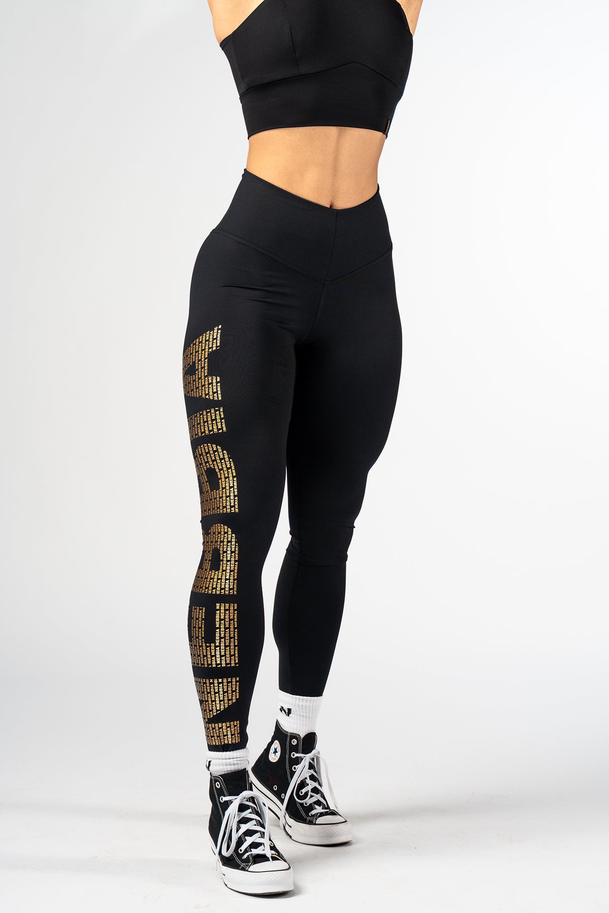 NEBBIA Gold Print Tamprės, Juodos