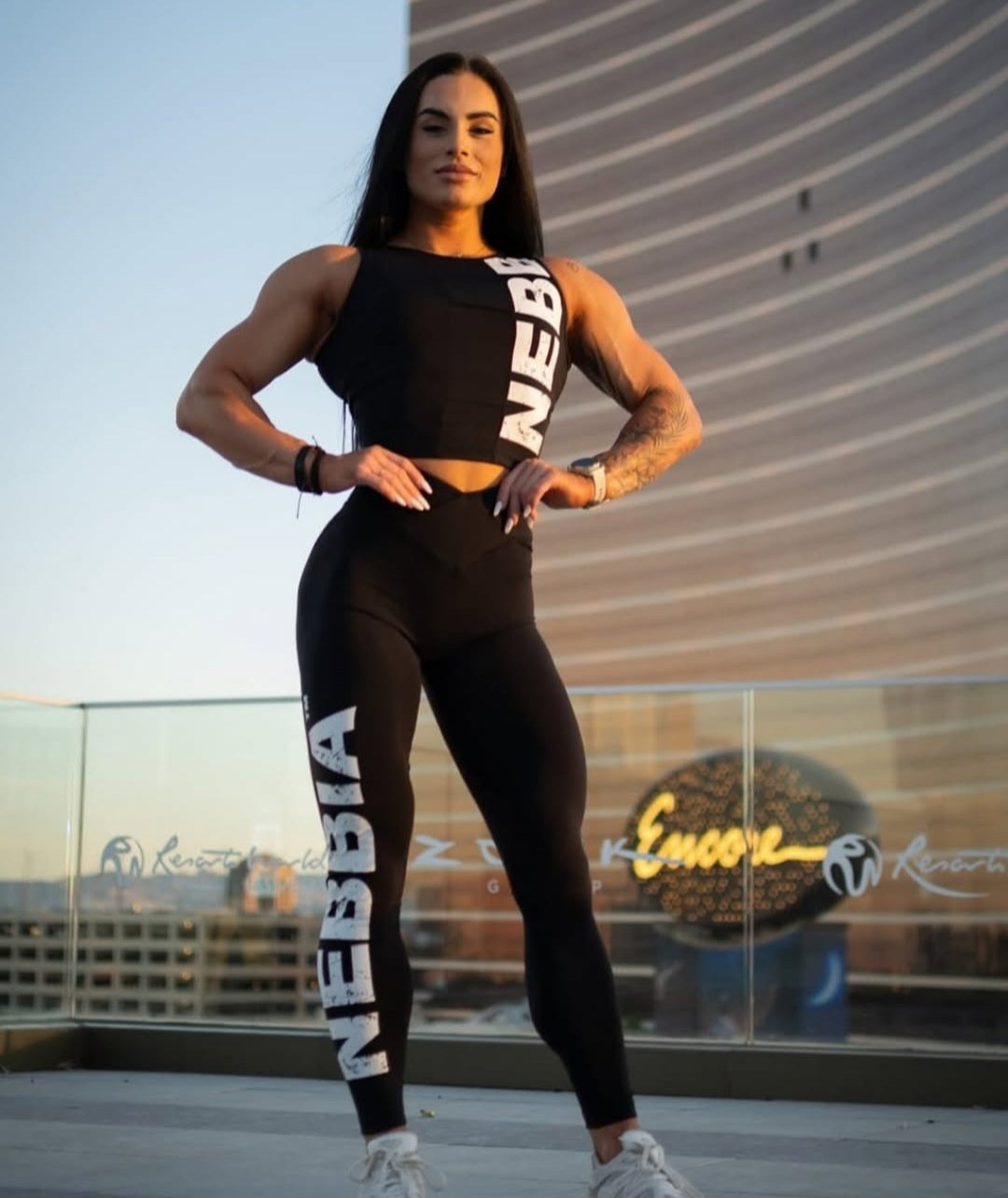 NEBBIA GLUTE CHECK Black Tamprės auštu liemeniu, Juodos