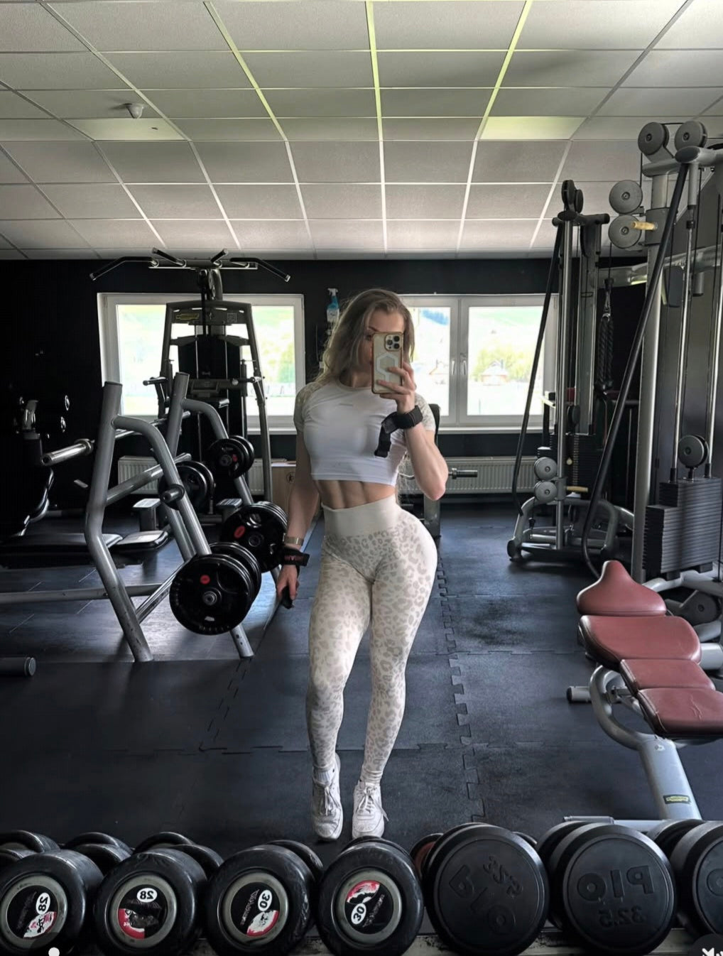 NEBBIA Leopard Primal Formuojančios Push Up Tamprės, kreminės